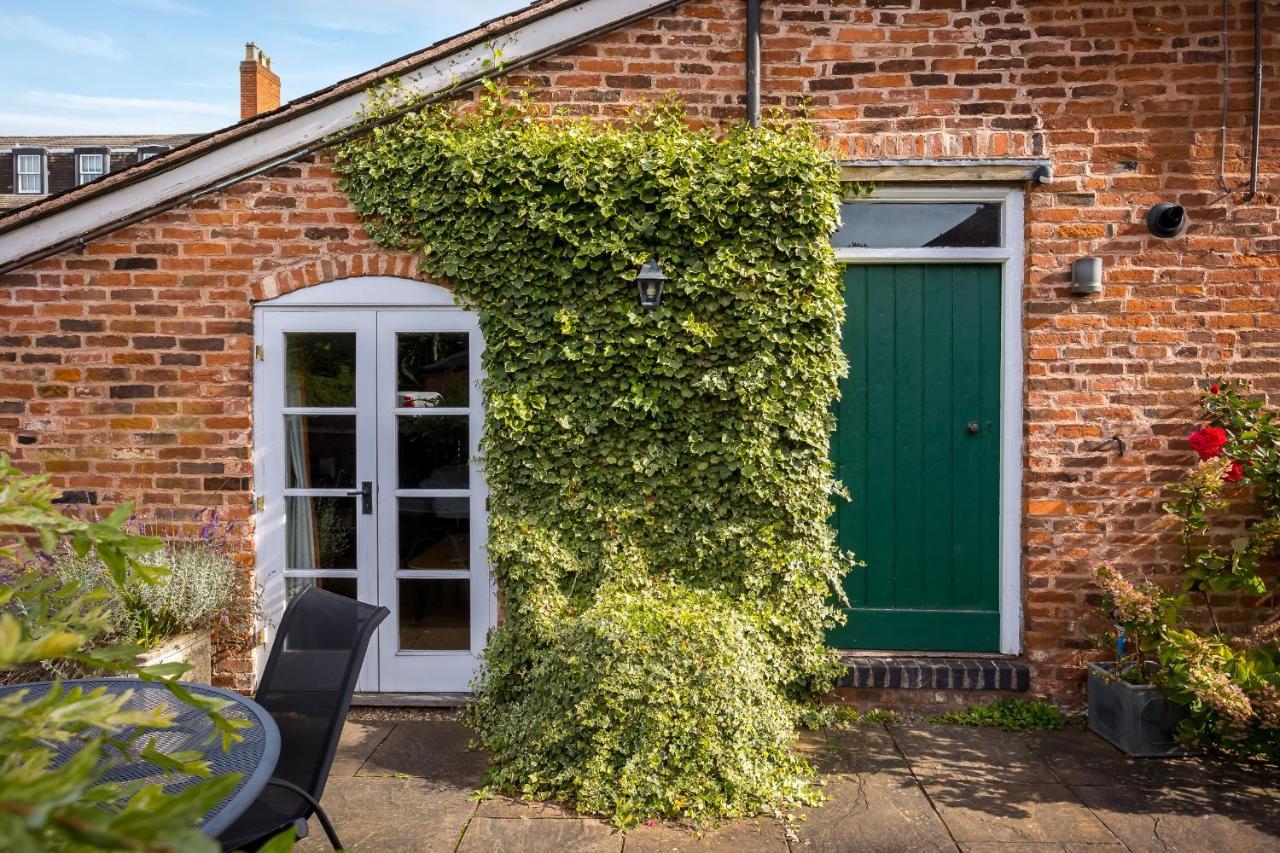 Bed and breakfast St Johns House Lichfield Extérieur photo