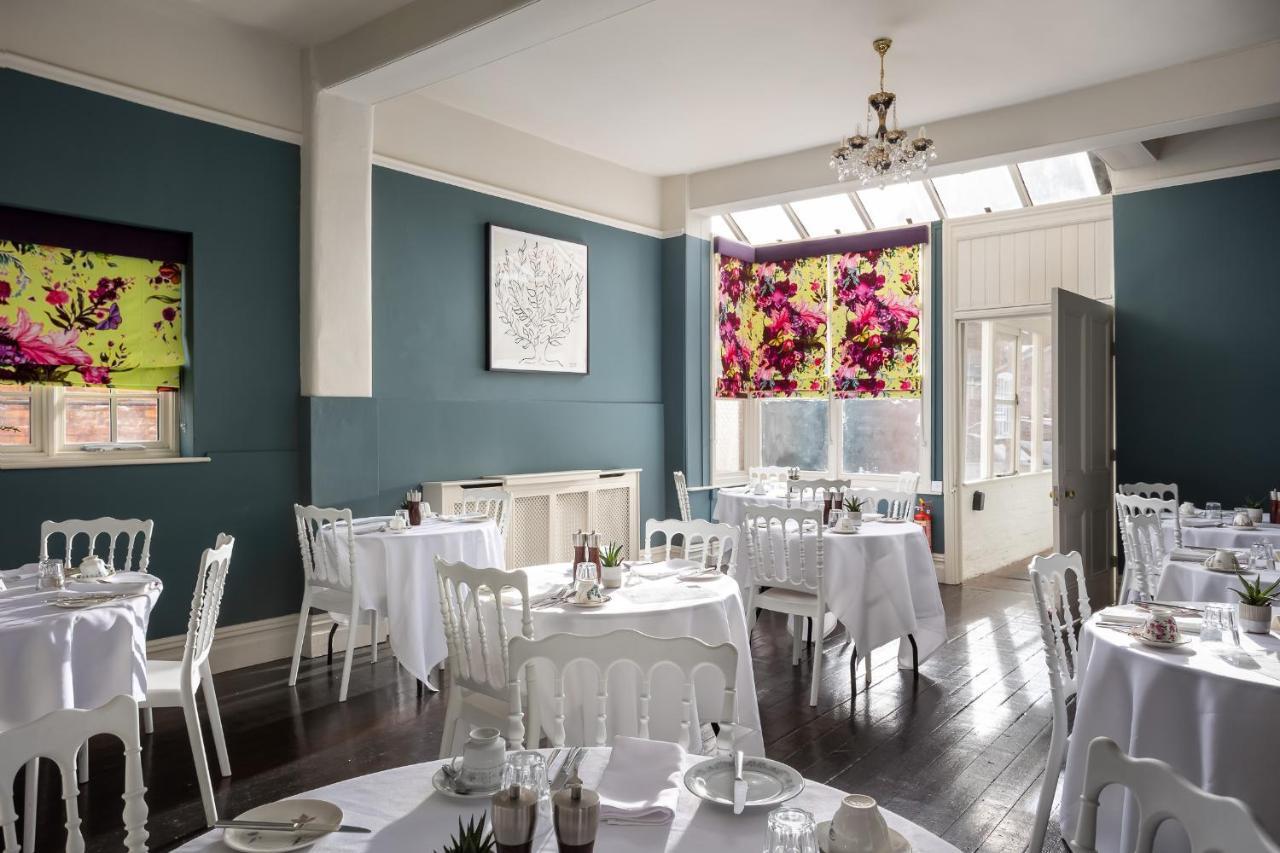 Bed and breakfast St Johns House Lichfield Extérieur photo