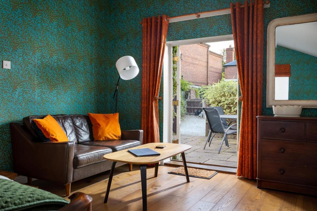 Bed and breakfast St Johns House Lichfield Extérieur photo